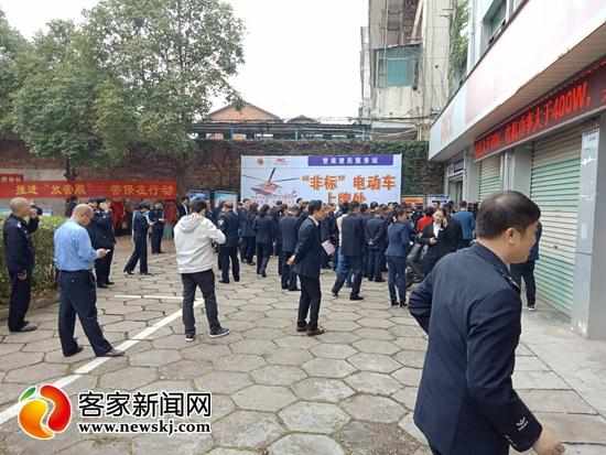 赣州非标电动车上牌现场会在赣县区举行