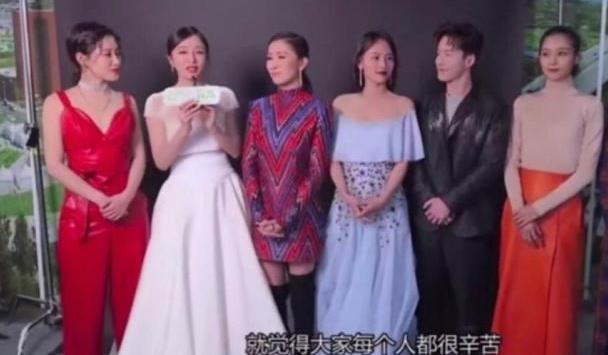 张嘉倪与秦岚关系不好,《快乐大本营》上将秦