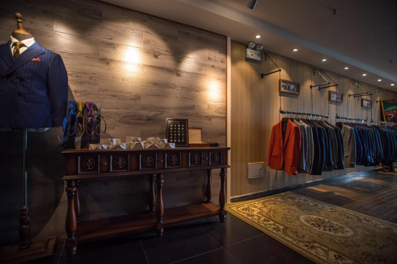 春熙路,繁华与高定的邂逅|成都格林瑞西服定制