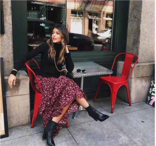 搭,牛仔外套+黄色印花半裙最有诱惑力|半裙|毛衣|下身