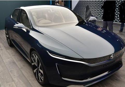 路虎不走寻常路，全新轿跑酷炫来袭，配无框车门不足20万！