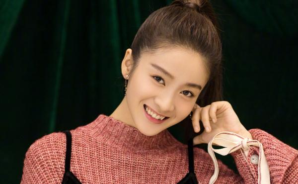 2019新版四小花旦出炉,关晓彤艳压群芳占据榜首引领时代图片