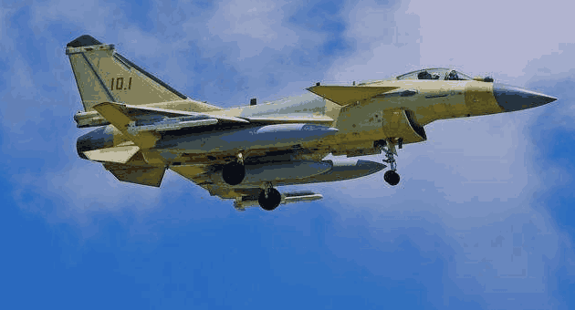 苏35演习遭歼10C欺负, 看到俄罗斯落后的航电