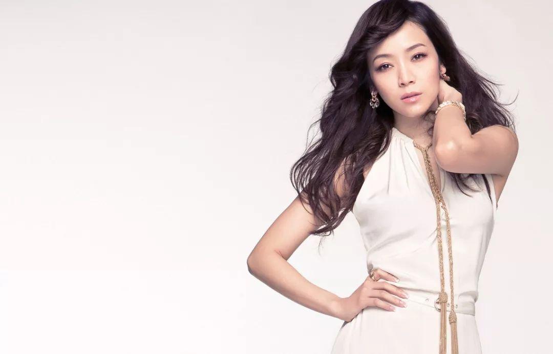 一样是顶着“私生女”标签，为什么侯佩岑能够收获幸福？