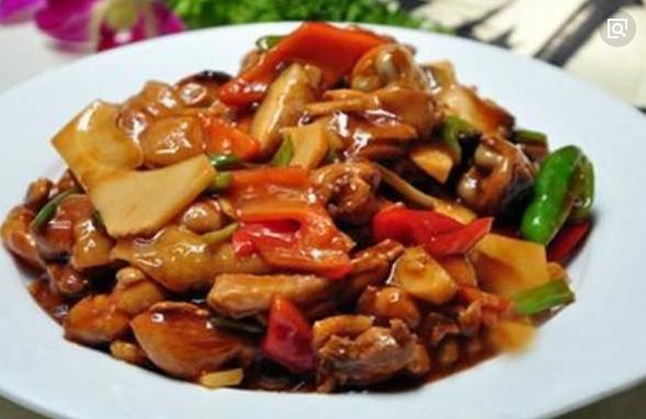 红烧鸡腿怎么做才好吃？教你3个小窍门，鸡腿不柴又入味！