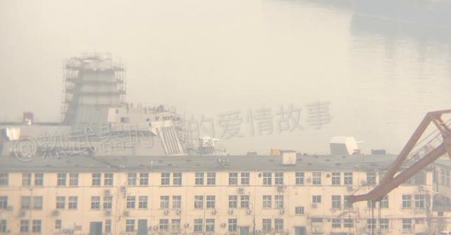 疑似052D型120成都舰海试归来 海军型直20露