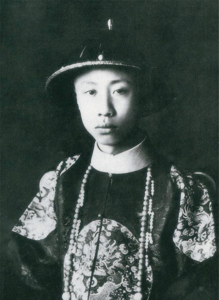 清朝末代皇帝傅仪大婚真实场景曝光,保证一半都是你没有见过的