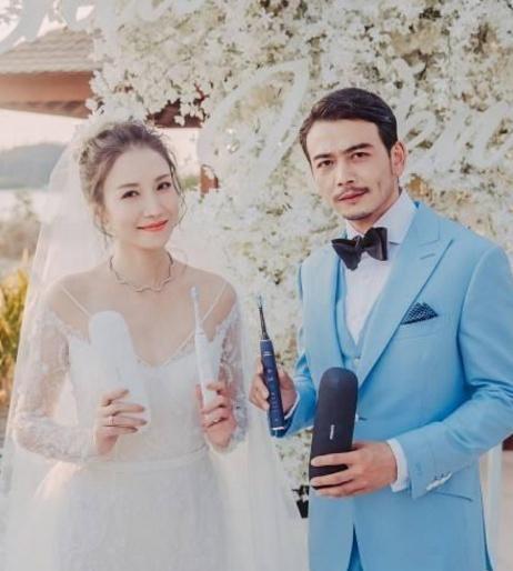 杨烁隐藏10年的老婆,原来是我们一直熟悉的她,气质比刘涛好太多