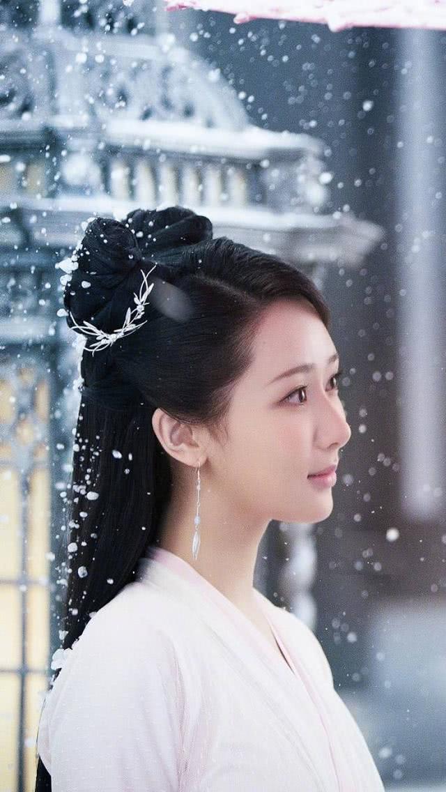 杨紫的4个古装角色,婴儿肥时期的她真是萌化了,你喜欢哪一个?