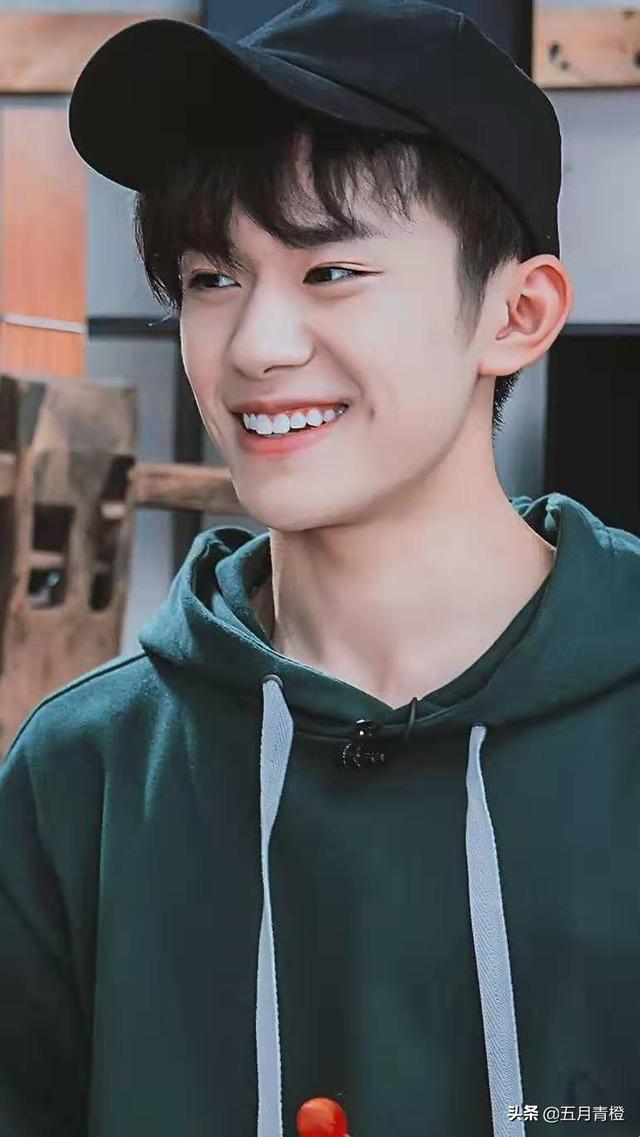 袁咏仪喜欢易烊千玺,巧了,同一个世界同一个爱