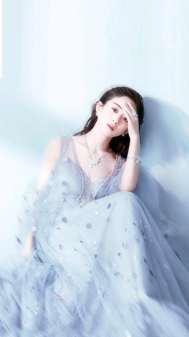 美图搜索:一组赵丽颖美图,实在太美了!
