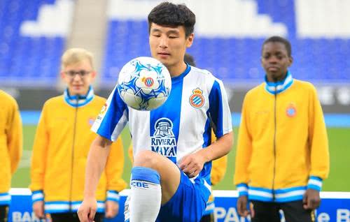 身高是硬要求?中国足球不是选材的问题,是谁选