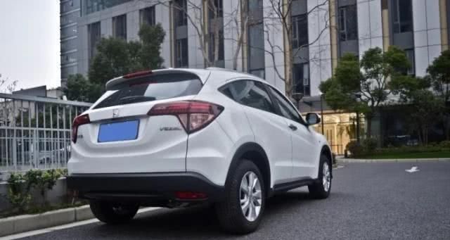 都说缤智空间小,为何销量这么高?车主:看看油