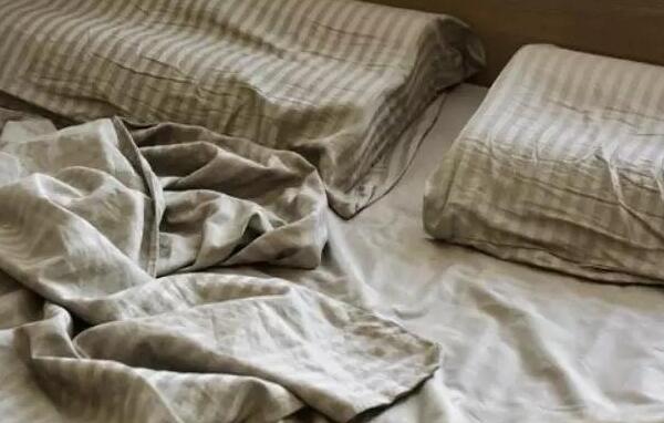 受害女子曝光刘强东性侵新证据,章泽天紧急抛