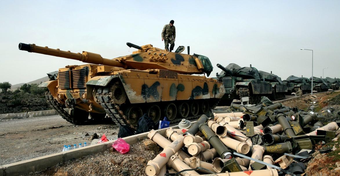 叙利亚局势出现反转!美军突然不急着走了，盟友悲喜交加