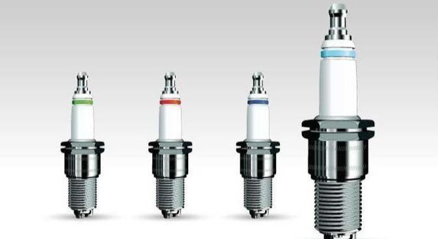 怎样才能知道车上的火花塞该更换了？如何挑选更换火花塞呢？