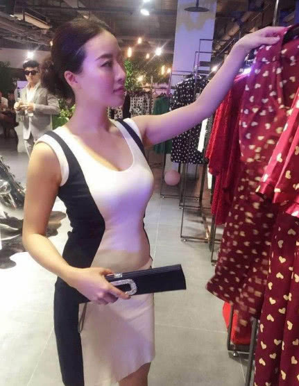 因刘强东,她一夜爆红,现在生活怎么样?网友: