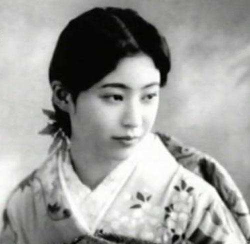 她是日本皇室贵族,却公开加入中国国籍,还要求