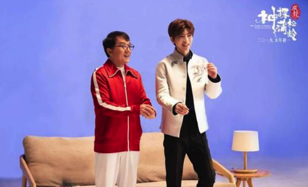 央视春晚阵容公布!张艺兴迪丽热巴上演歌舞表