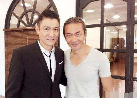 刘德华的亲弟弟原来长这么帅? 网友: 真心一个模子刻出来的!