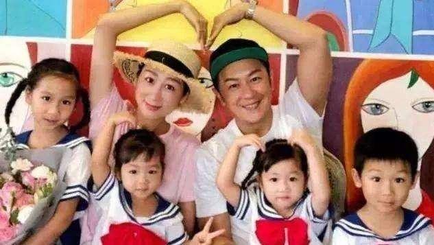 蒋丽莎五年生四个孩子，脸如同50岁，身材却好到爆