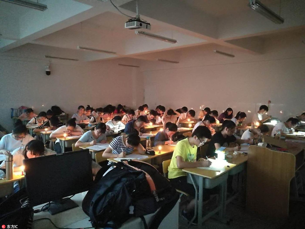 距高考不到20天!高三生 挑灯夜读 备战冲刺|高