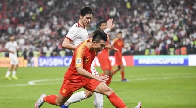 国足输球,都怪里皮不用541阵型死守?