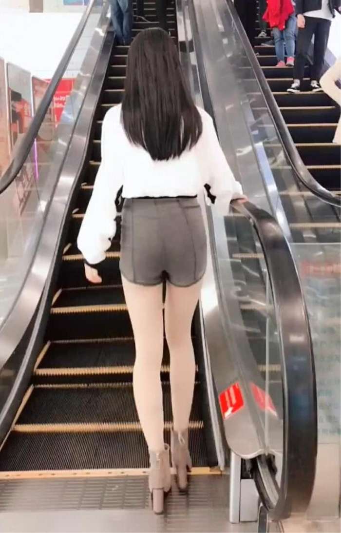 美女00后内衣照片丝袜_00后中国性感内衣美女(2)
