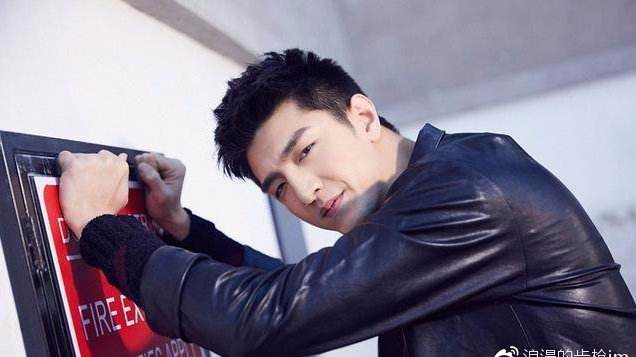 贾乃亮王源杨超越下乡录制综艺,粉丝土味应援