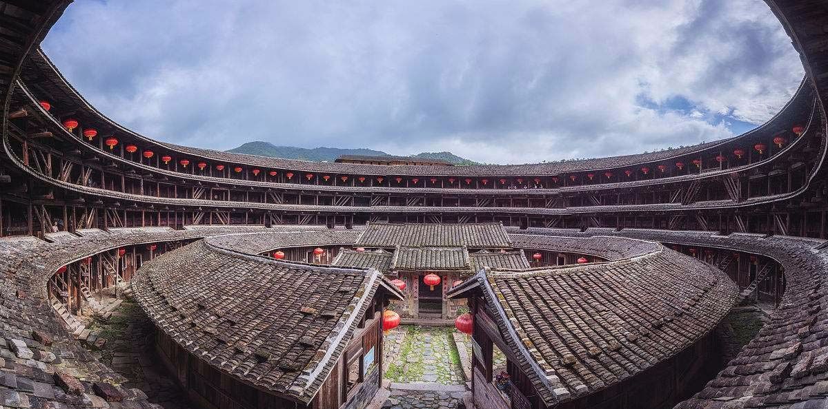 中国最有特色的五种建筑民居，全都独具个性，其中有你的家乡吗|民居|四合院|窑洞_新浪新闻