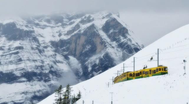 全球最危险的火车路线, 最大坡度有48度, 一百