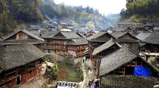 隐藏在贵州大山里的古寨, 隐居着1200人, 过着