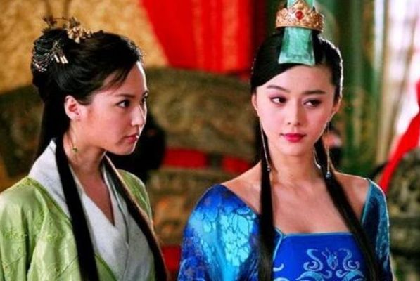 她曾是陆毅女友,闪婚嫁大21岁男星,相伴十载却