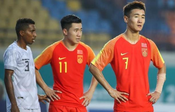 国足14年13次进淘汰赛!12次首轮出局:始于2-3