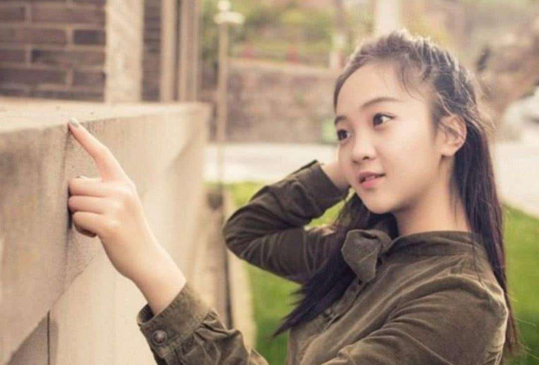 《美人心计》的小演员长大了，林妙可、张雪迎都输给了她？