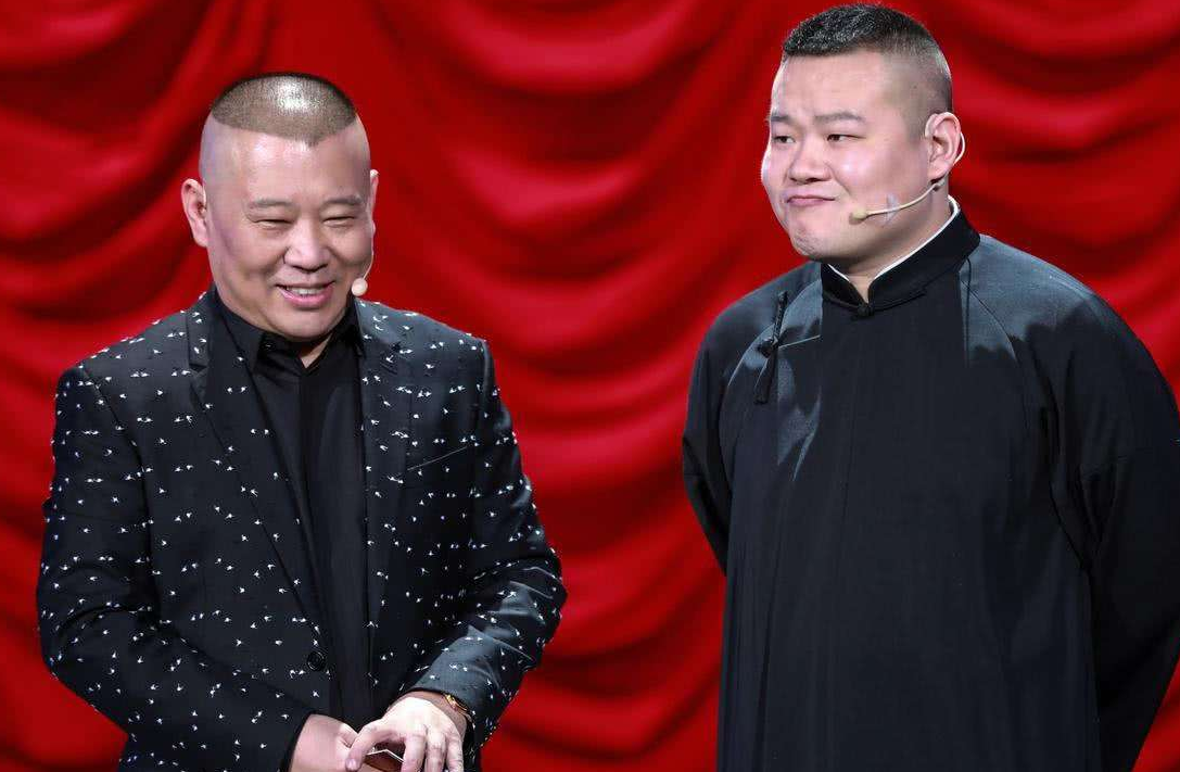 岳云鹏凌晨发文,祝郭德纲生日快乐,配图中他的表情亮了