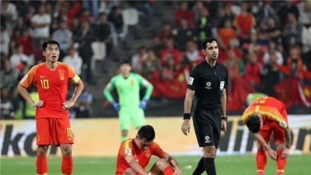 同样是男子集体项目,为什么中国男足的成绩远