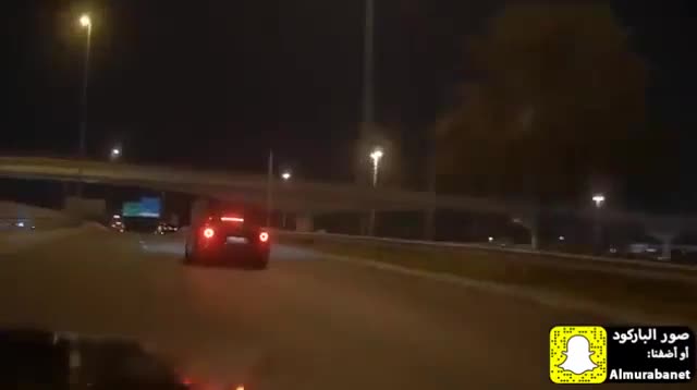 跑车撞车集锦 看着就心疼钱