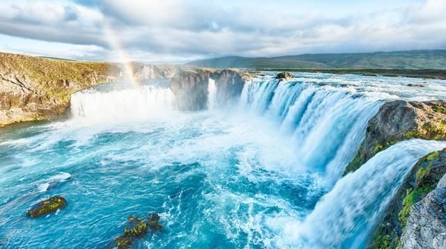 冰岛多少人口_冰岛极光(2)