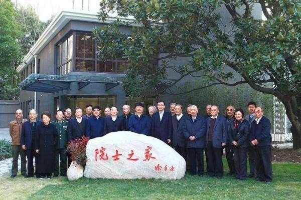 2019中国名牌大学教师资源排名：这所高校力压清北夺冠！​
