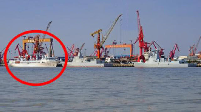 一片哗然!上海江南造船厂又一巨兽曝光,