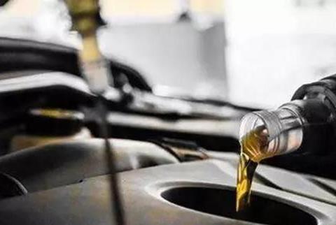 5000公里需要更换机油？别被骗了，汽修师傅告诉你正确公里数！