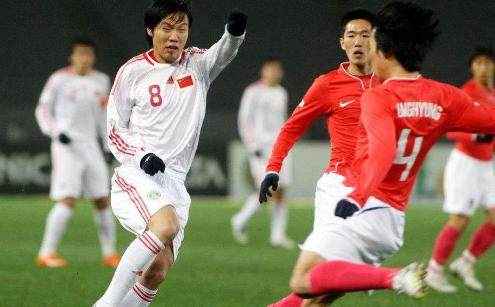 国足3比0破韩十周年:不再恐韩 但差距仍未缩小