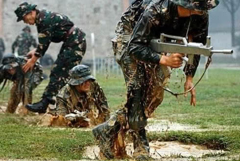 普通人去猎人学校训练的能撑多久?特种兵告诉