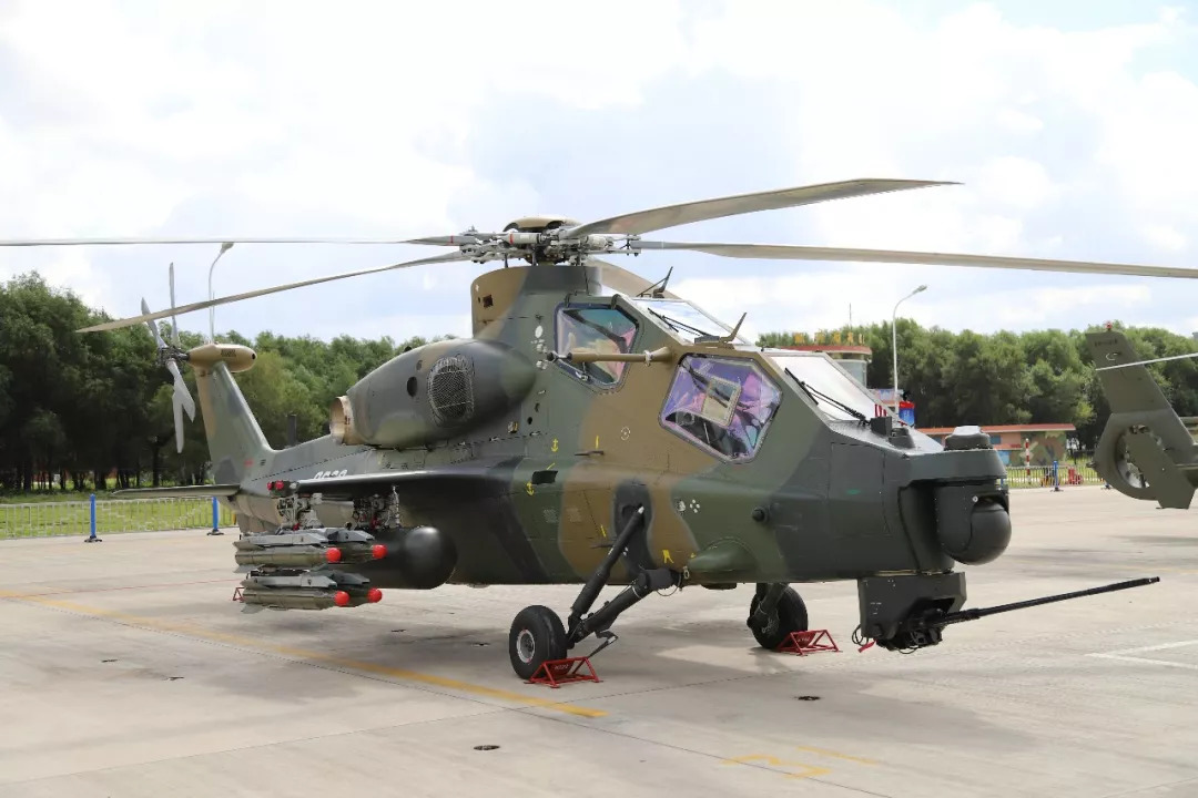 带你身临其境看中国空军开放日:歼10B、苏30MKK、运20、直10K……