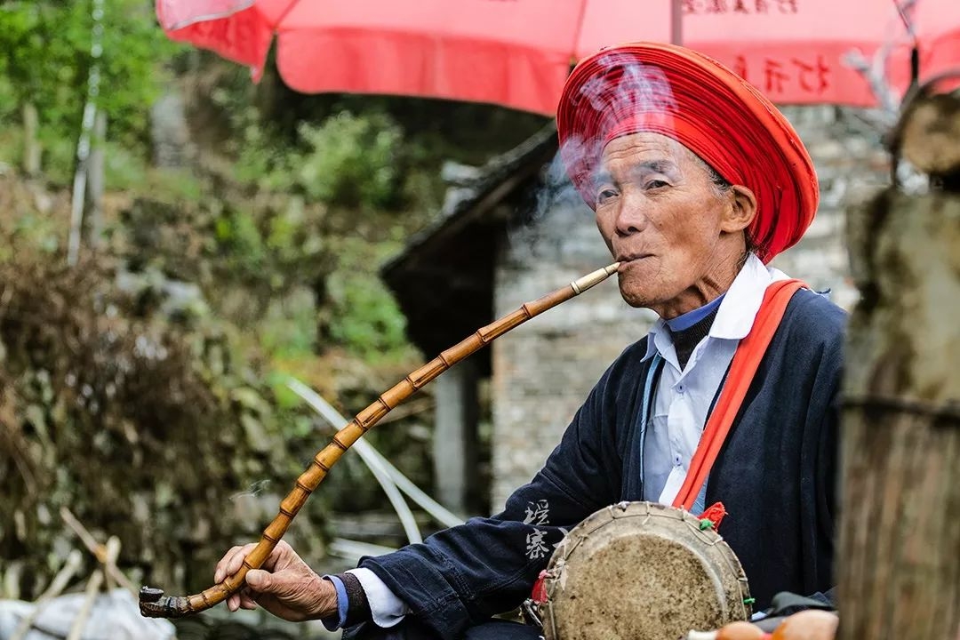 只知道千户苗寨?你out了,广东有个千年瑶寨毫不逊色,跟我去深度游!