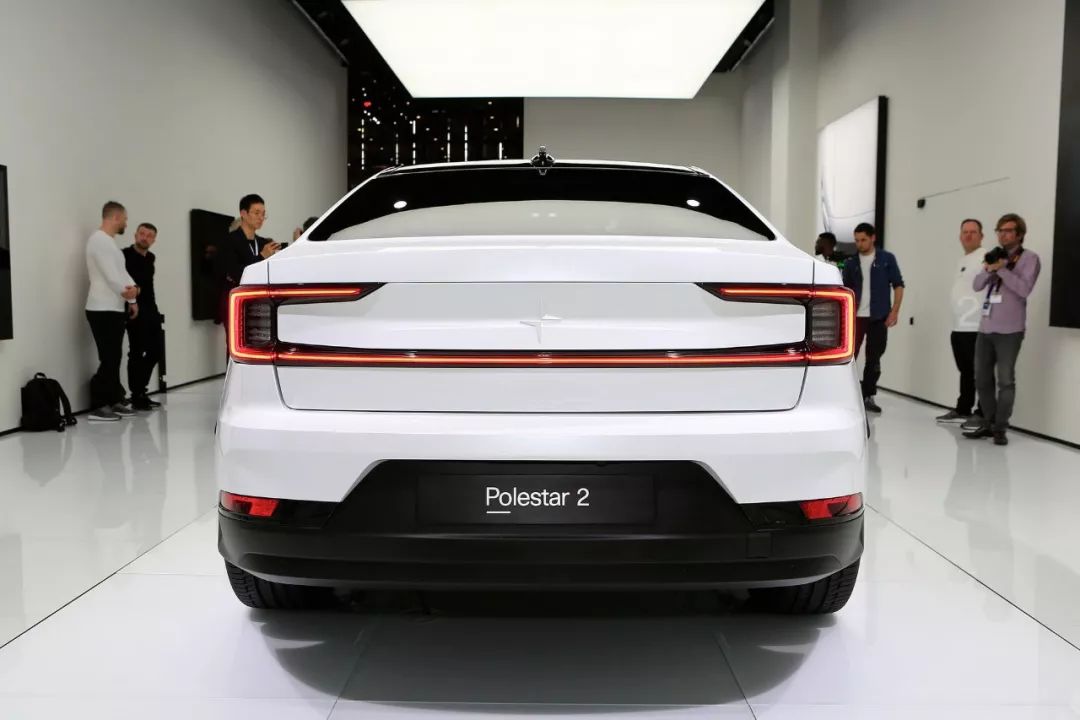 剑指特斯拉Model 3！30万起的Polestar 2实力够不够？