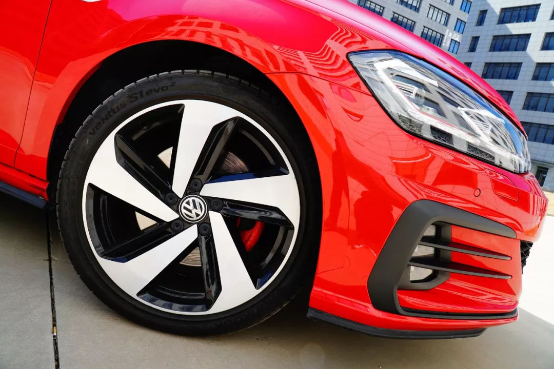 试车|信仰向理性的转变,试驾新高尔夫GTI