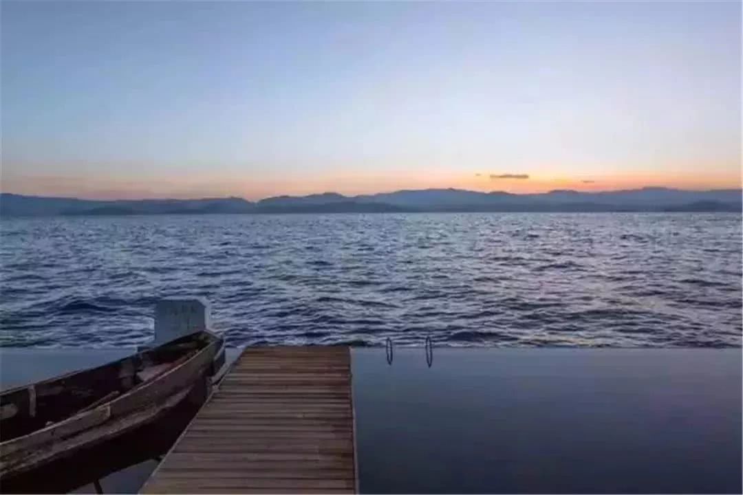 大理洱海湖畔边的这些绝美民宿，美的让你流连忘返