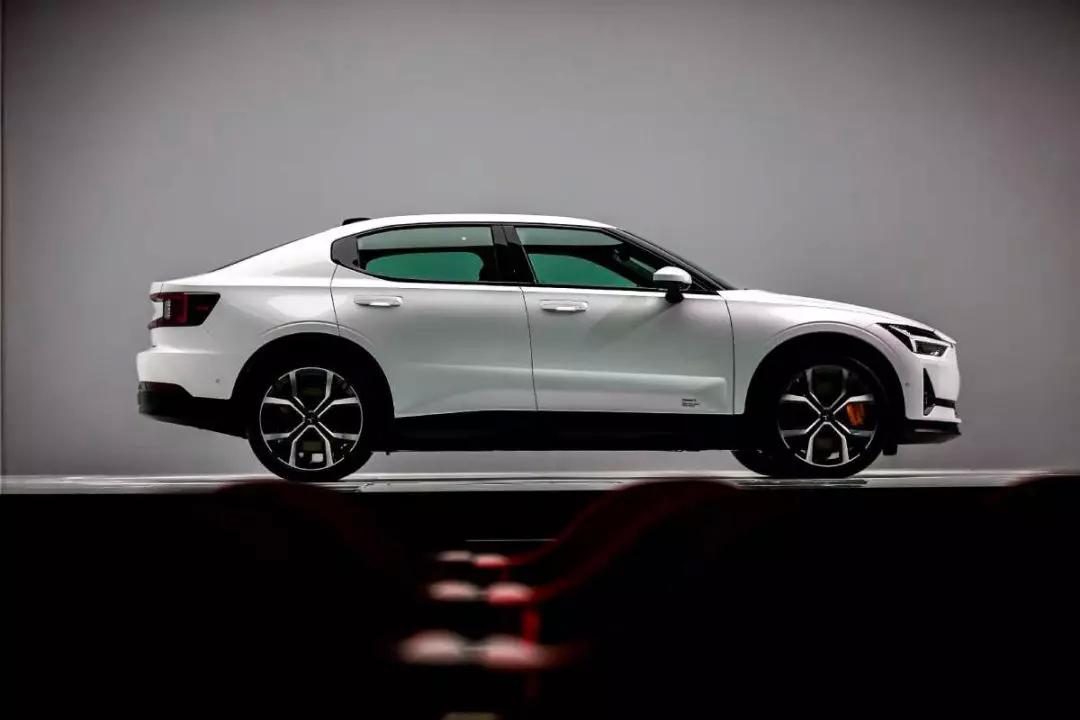 Polestar 2敢把豪华电动车价格拉到30万以内的秘密是什么？